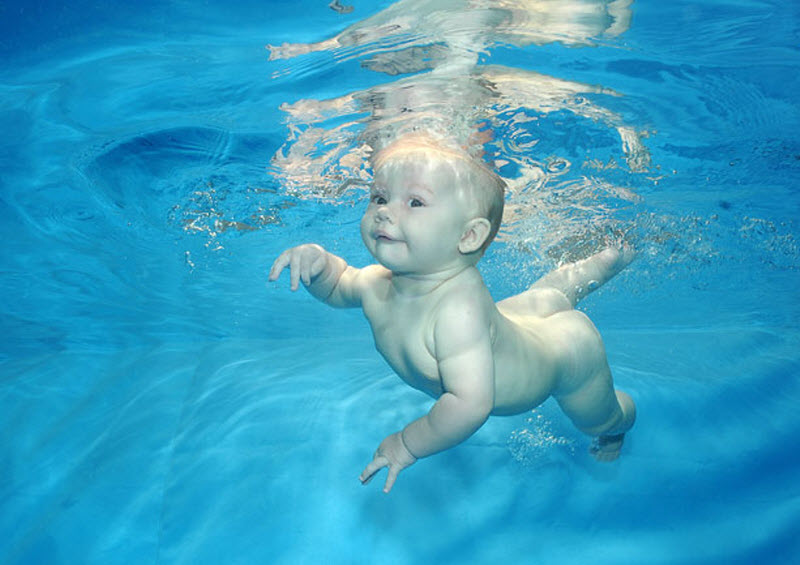 Плавание для малышей.