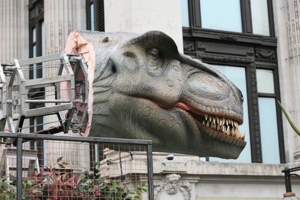 Динозавры захватили Лондон?